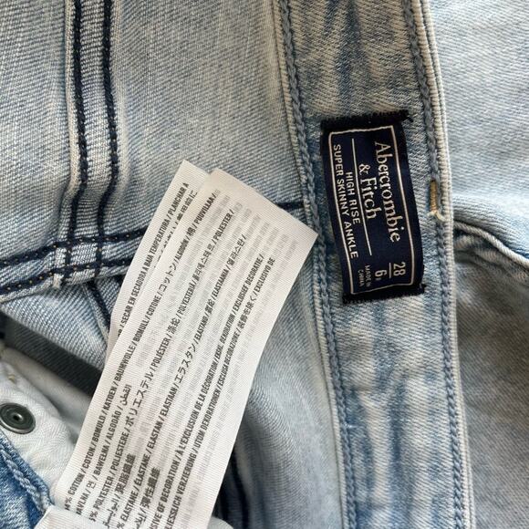 Abercrombie & Fitch High Rise Super Skinny Ankle Jean - Picture 4 of 9